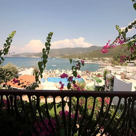 Sina (adults Only) Hotel 4*