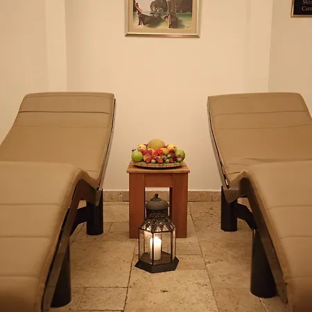 Hotell Sina (adults Only)